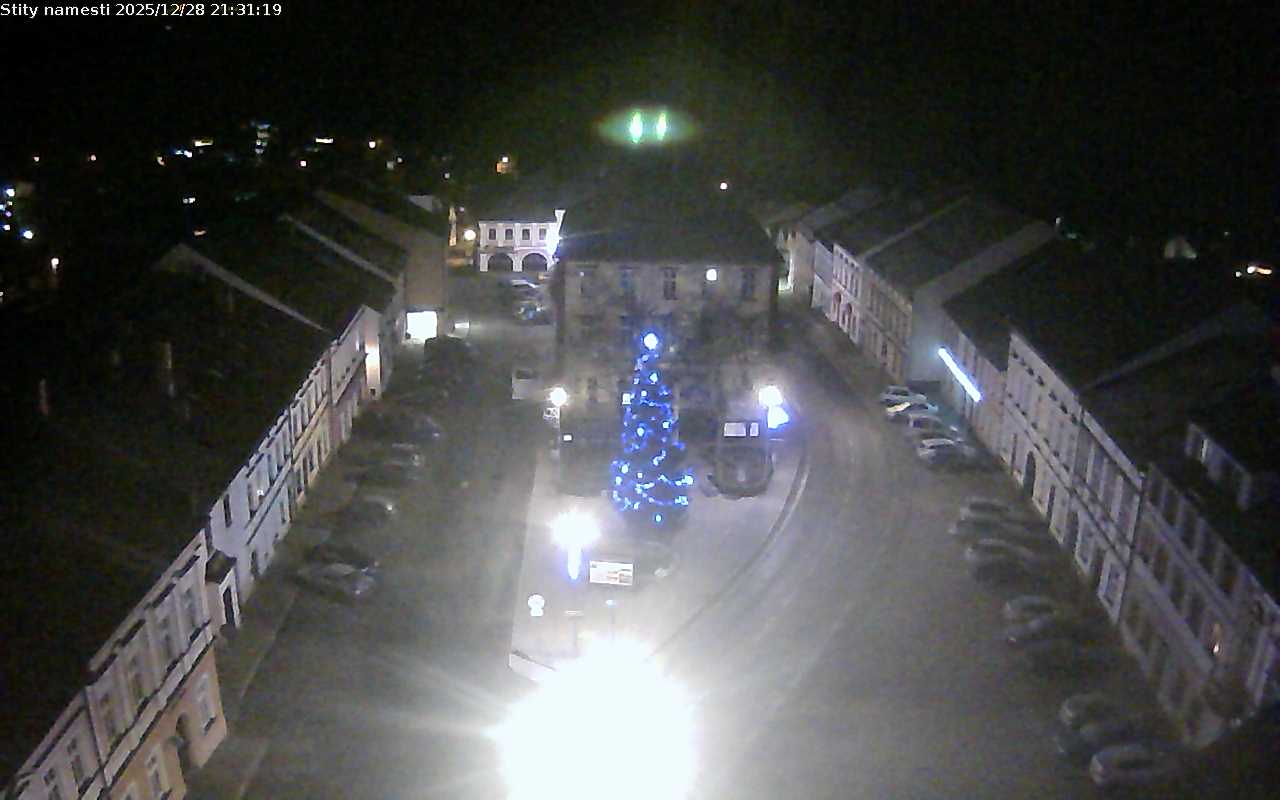 Watch live surveillance online IP cameras in square